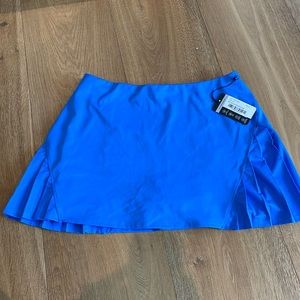 Tail Women's NEPTUNE Skort - NWT - size m - color fiji
